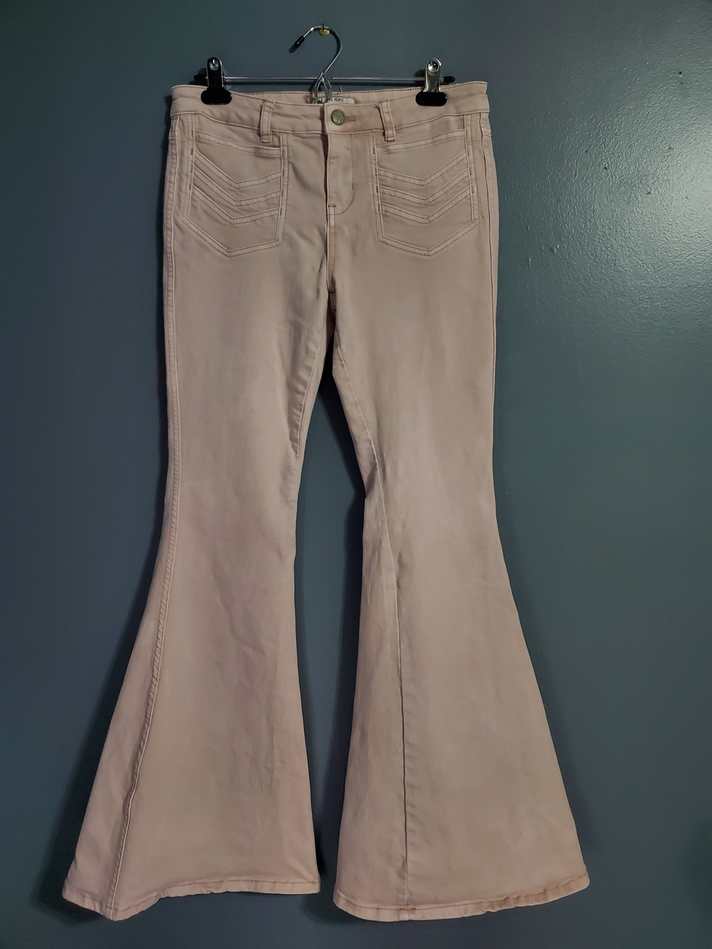 Free People Light Blush Pink Flare Jeans Chevron Pockets Women's Size 29